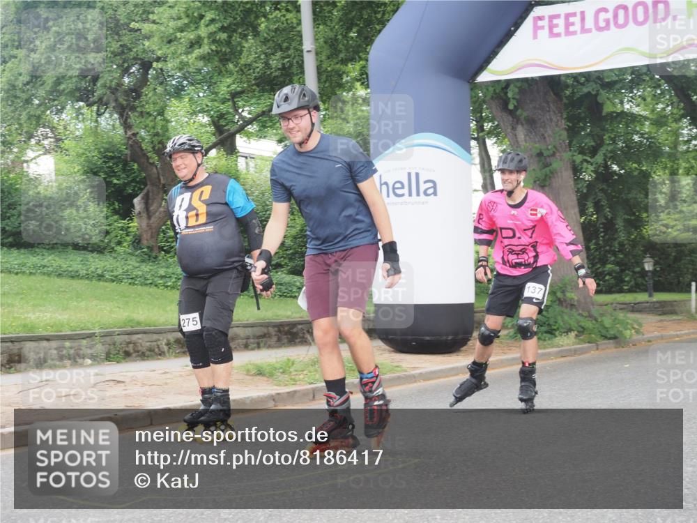 29.06.2025 - hella hamburg halbmarathon KatJ http://msf.ph/oto/8186417 29.06.2025 09:24:46 Zwischen KM18-KM19  meine-sportfotos.de