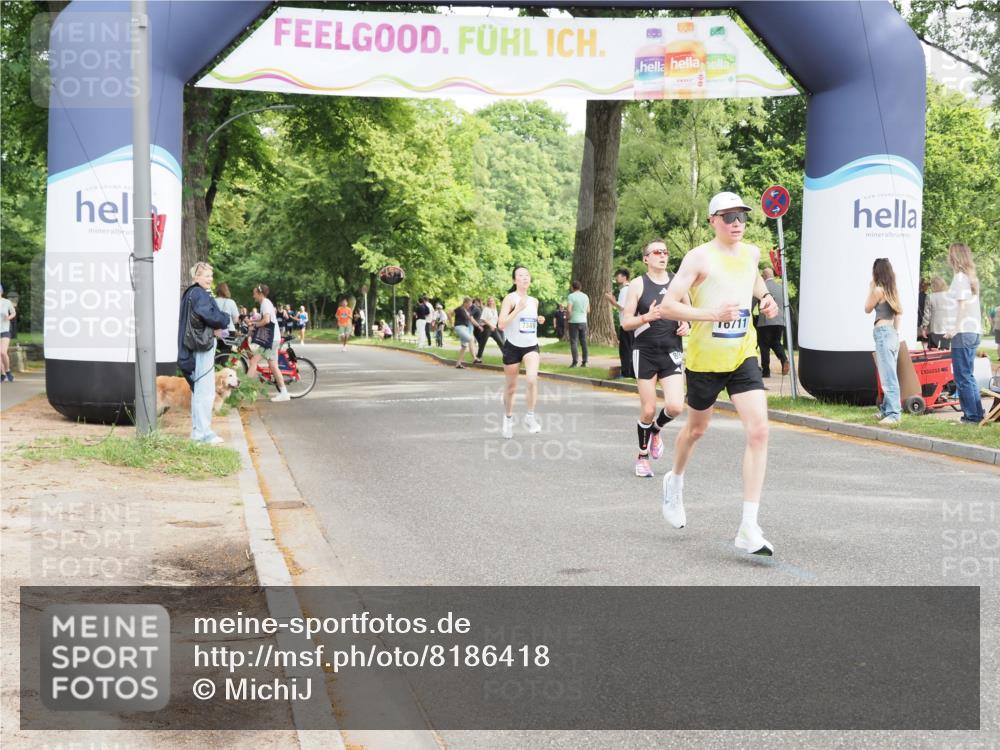 29.06.2025 - hella hamburg halbmarathon MichiJ http://msf.ph/oto/8186418 29.06.2025 10:18:48 Zwischen KM18-KM19 1827, 7349, 7389, 8975, 10486, 16711, 17428 meine-sportfotos.de