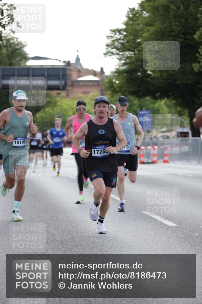 29.06.2025 - hella hamburg halbmarathon Jannik Wohlers http://msf.ph/oto/8186473 29.06.2025 09:43:56 Lombardsbrücke 1122, 2879, 5344, 7231, 7793, 8975, 9047, 9079, 10106, 10173, 10655, 10790, 11877, 14828, 15655, 16118, 17258 meine-sportfotos.de