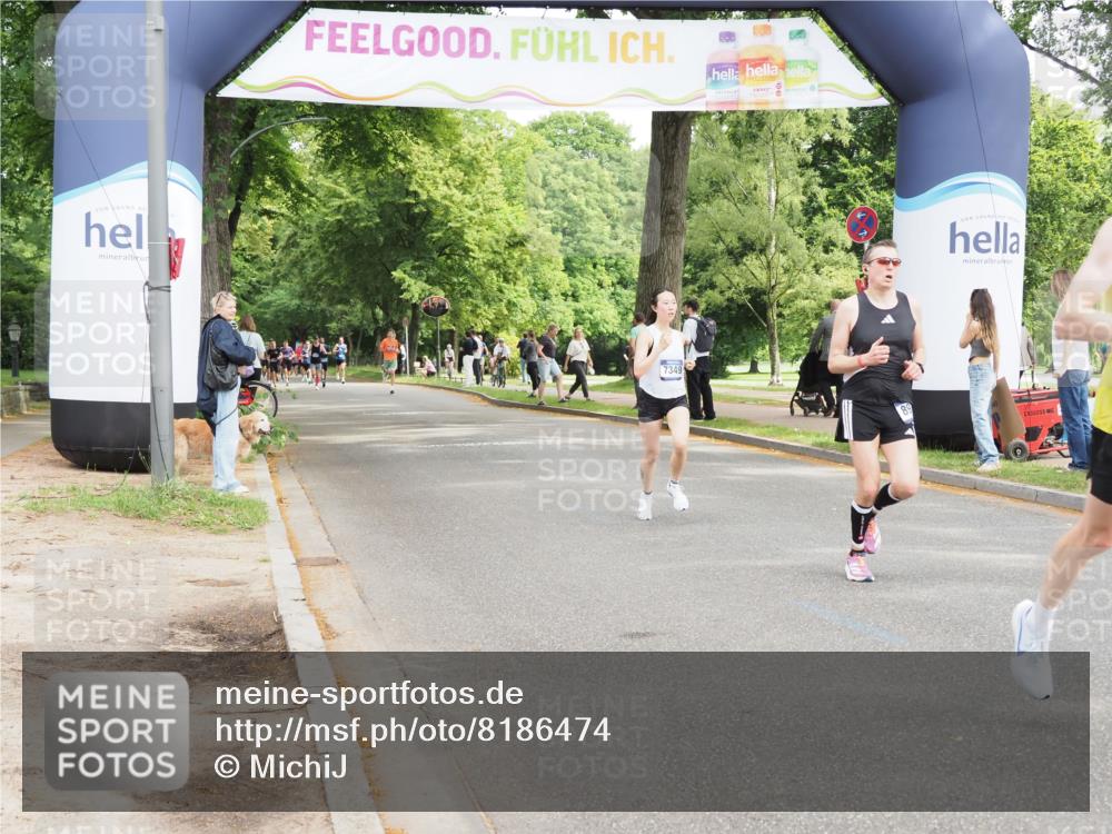 29.06.2025 - hella hamburg halbmarathon MichiJ http://msf.ph/oto/8186474 29.06.2025 10:18:48 Zwischen KM18-KM19 1827, 7349, 7389, 8975, 10486, 16711, 17428 meine-sportfotos.de