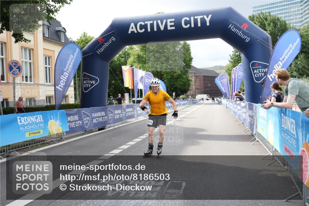 29.06.2025 - hella hamburg halbmarathon Strokosch-Dieckow http://msf.ph/oto/8186503 29.06.2025 09:26:45 Ziel 20539 meine-sportfotos.de