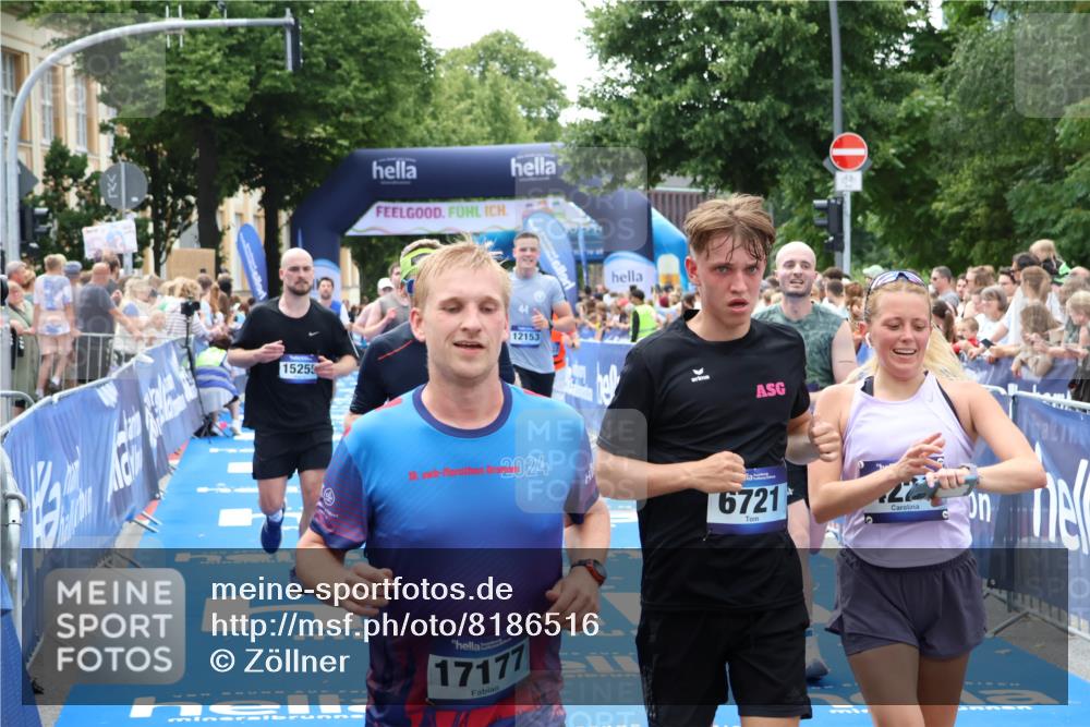29.06.2025 - hella hamburg halbmarathon Zöllner http://msf.ph/oto/8186516 29.06.2025 10:43:14 Ziel 1675, 4229, 6721, 7026, 7093, 7451, 9833, 10251, 11177, 12153, 15255, 15706, 17177, 18304 meine-sportfotos.de
