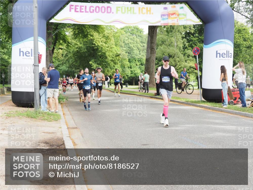 29.06.2025 - hella hamburg halbmarathon MichiJ http://msf.ph/oto/8186527 29.06.2025 10:18:59 Zwischen KM18-KM19 12287, 17213 meine-sportfotos.de
