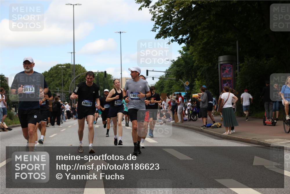 29.06.2025 - hella hamburg halbmarathon Yannick Fuchs http://msf.ph/oto/8186623 29.06.2025 11:21:26 20KM 2010, 2505, 2699, 2703, 2751, 3571, 4161, 4349, 4373, 4824, 4826, 5494, 5584, 5629, 6285, 6710, 7228, 7604, 7917, 8050, 8962, 9913, 10013, 10077, 10374, 10594, 11046, 11092, 11668, 11981, 12958, 13477, 13934, 14029, 14216, 14803, 14810, 14986, 15471, 15660, 15752, 15869, 16381, 16821, 16886, 16999, 17034, 17103, 17207, 17438, 18077, 18503, 18610, 19081, 19193 meine-sportfotos.de