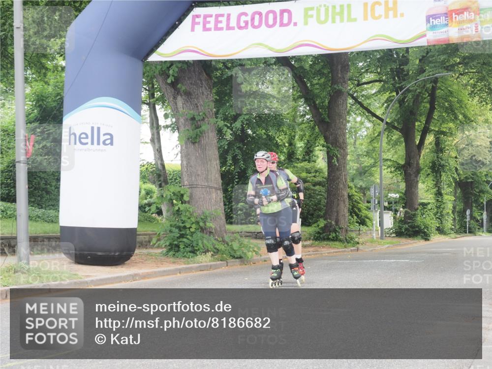 29.06.2025 - hella hamburg halbmarathon KatJ http://msf.ph/oto/8186682 29.06.2025 09:25:12 Zwischen KM18-KM19  meine-sportfotos.de