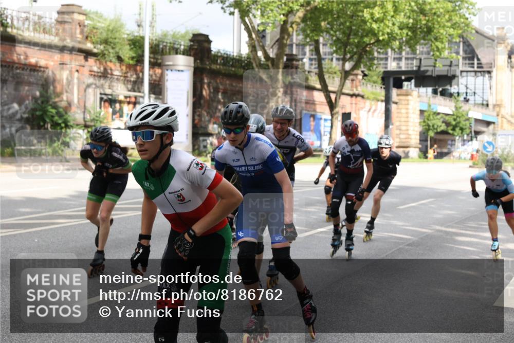 29.06.2025 - hella hamburg halbmarathon Yannick Fuchs http://msf.ph/oto/8186762 29.06.2025 09:10:30 20KM 1917 meine-sportfotos.de