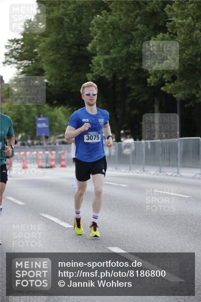 29.06.2025 - hella hamburg halbmarathon Jannik Wohlers http://msf.ph/oto/8186800 29.06.2025 09:44:02 Lombardsbrücke 2879, 3075, 3968, 5344, 7793, 8975, 9079, 10106, 10173, 10790, 11877, 13779, 14828, 15655, 16118, 17258, 18699, 19114 meine-sportfotos.de