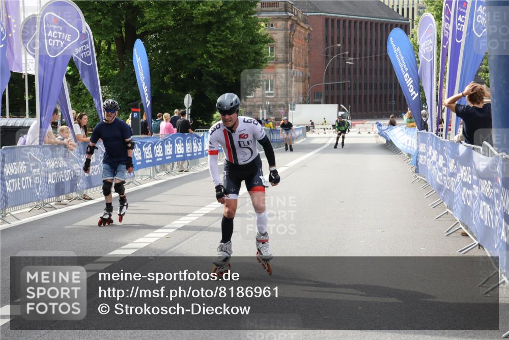 29.06.2025 - hella hamburg halbmarathon Strokosch-Dieckow http://msf.ph/oto/8186961 29.06.2025 09:27:16 Ziel 20040, 20106, 20221, 20292 meine-sportfotos.de