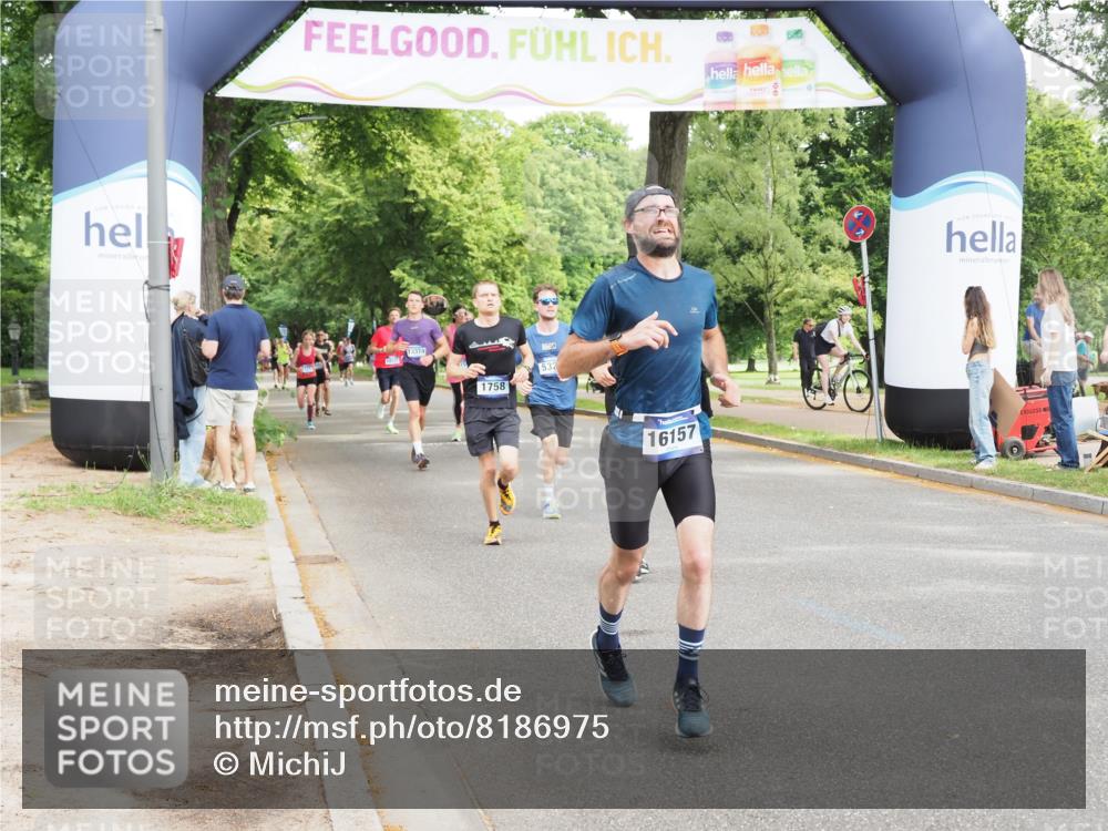 29.06.2025 - hella hamburg halbmarathon MichiJ http://msf.ph/oto/8186975 29.06.2025 10:19:02 Zwischen KM18-KM19 1758, 5328, 12287, 13374, 16157, 17213, 18874 meine-sportfotos.de