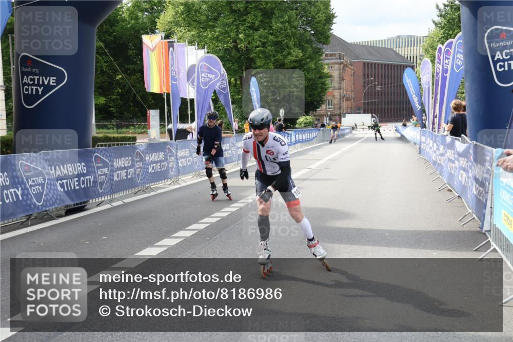 29.06.2025 - hella hamburg halbmarathon Strokosch-Dieckow http://msf.ph/oto/8186986 29.06.2025 09:27:17 Ziel 20040, 20106, 20221, 20292 meine-sportfotos.de