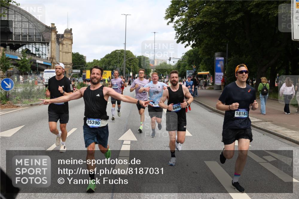 29.06.2025 - hella hamburg halbmarathon Yannick Fuchs http://msf.ph/oto/8187031 29.06.2025 10:30:04 20KM 57, 1344, 1889, 4050, 4740, 4944, 5269, 5554, 6704, 7466, 7867, 8901, 10771, 11559, 11898, 12044, 12751, 13798, 14629, 14841, 14952, 15390, 15391, 15931, 16177, 16695, 16811, 16964, 17022, 17643, 17826, 18183, 18220, 18237 meine-sportfotos.de
