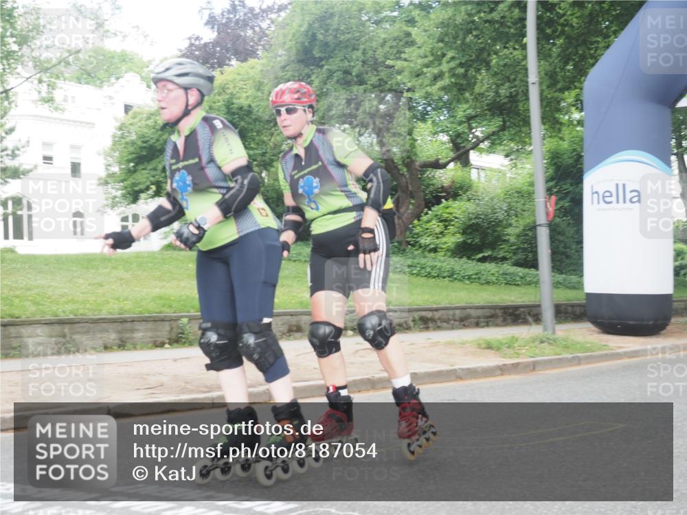 29.06.2025 - hella hamburg halbmarathon KatJ http://msf.ph/oto/8187054 29.06.2025 09:25:13 Zwischen KM18-KM19  meine-sportfotos.de