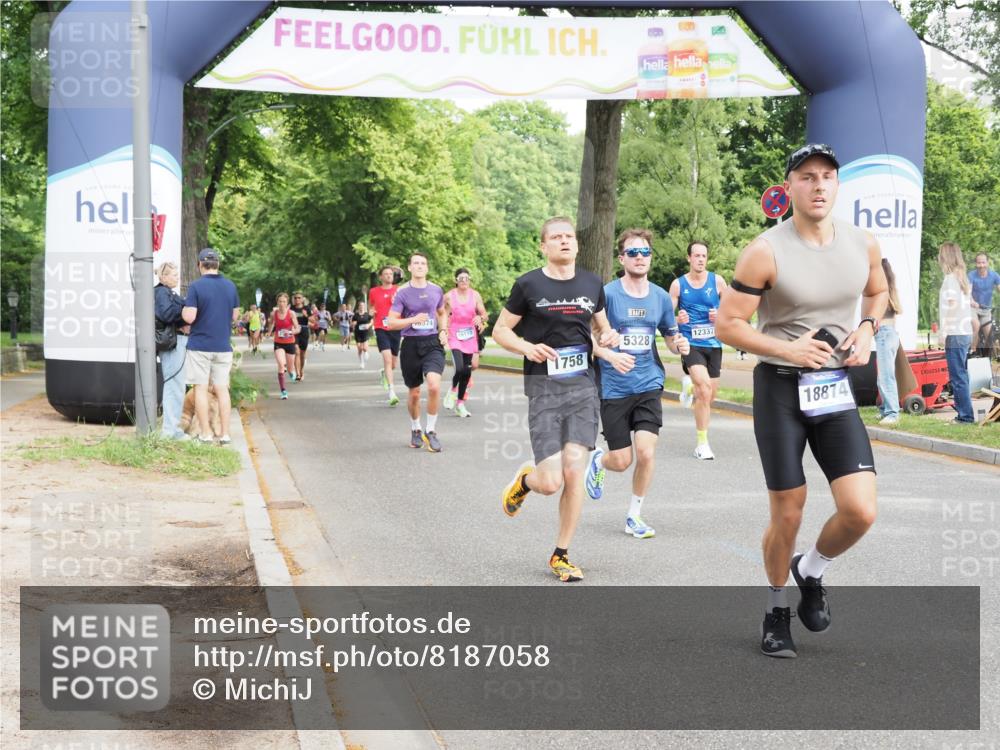 29.06.2025 - hella hamburg halbmarathon MichiJ http://msf.ph/oto/8187058 29.06.2025 10:19:03 Zwischen KM18-KM19 1758, 5328, 12287, 12337, 13374, 16157, 17213, 18874 meine-sportfotos.de