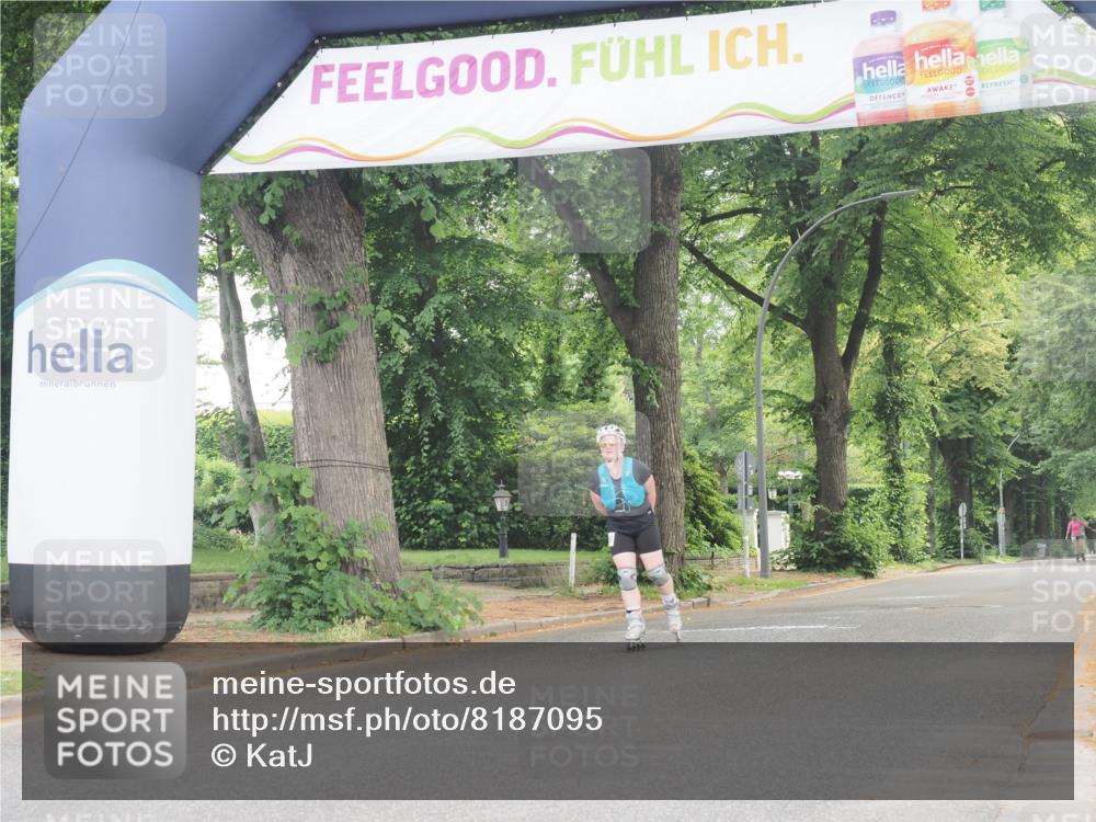 29.06.2025 - hella hamburg halbmarathon KatJ http://msf.ph/oto/8187095 29.06.2025 09:25:22 Zwischen KM18-KM19  meine-sportfotos.de