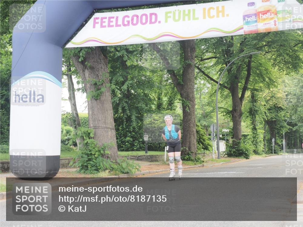 29.06.2025 - hella hamburg halbmarathon KatJ http://msf.ph/oto/8187135 29.06.2025 09:25:22 Zwischen KM18-KM19  meine-sportfotos.de