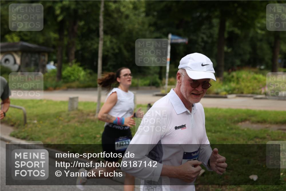 29.06.2025 - hella hamburg halbmarathon Yannick Fuchs http://msf.ph/oto/8187142 29.06.2025 10:43:40 20KM 1094, 1342, 1476, 2013, 2504, 2516, 2592, 2596, 2706, 2878, 2889, 2937, 3060, 3692, 4017, 4832, 5460, 5978, 6115, 6158, 7297, 7332, 7657, 8112, 8437, 9038, 9126, 9200, 9463, 9491, 9597, 9619, 9695, 9723, 9924, 9965, 10189, 11340, 11519, 11819, 11977, 12035, 12271, 12670, 13233, 13688, 13690, 14526, 14838, 15422, 15519, 15523, 16114, 16653, 16731, 16738, 16843, 16891, 17753, 17908, 18058, 18842, 18926, 18960, 19109 meine-sportfotos.de