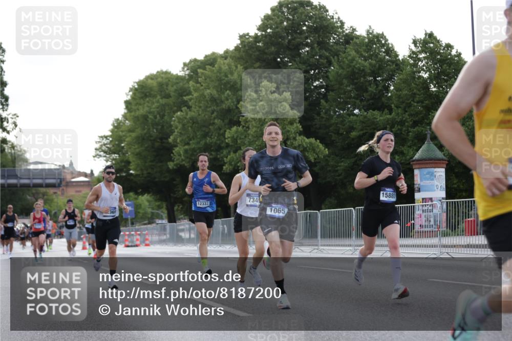 29.06.2025 - hella hamburg halbmarathon Jannik Wohlers http://msf.ph/oto/8187200 29.06.2025 09:44:10 Lombardsbrücke 1065, 2021, 2879, 3075, 3845, 3968, 4678, 5344, 7349, 10106, 10790, 11877, 12337, 12369, 13779, 14828, 15576, 15655, 15880, 16118, 17258, 17354, 18567, 18699, 19114 meine-sportfotos.de