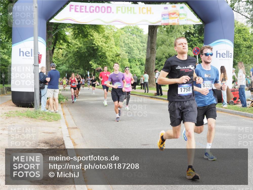 29.06.2025 - hella hamburg halbmarathon MichiJ http://msf.ph/oto/8187208 29.06.2025 10:19:03 Zwischen KM18-KM19 1758, 5328, 12287, 12337, 13374, 16157, 17213, 18874 meine-sportfotos.de