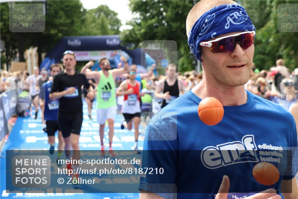 29.06.2025 - hella hamburg halbmarathon Zöllner http://msf.ph/oto/8187210 29.06.2025 10:43:36 Ziel 4080, 5124, 5436, 7635, 9931, 10246, 11648, 12623, 13996, 14484, 14690, 16338, 17912, 18513, 18775, 18810, 19229 meine-sportfotos.de