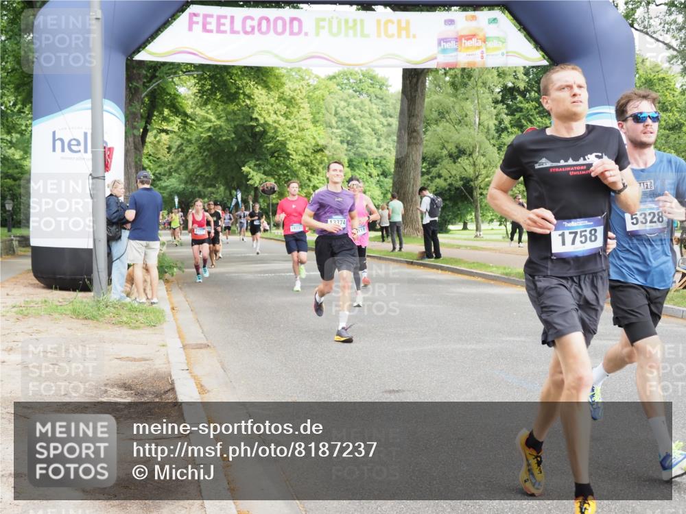 29.06.2025 - hella hamburg halbmarathon MichiJ http://msf.ph/oto/8187237 29.06.2025 10:19:04 Zwischen KM18-KM19 1758, 5328, 12287, 12337, 13374, 16118, 16157, 17213, 18737, 18874 meine-sportfotos.de