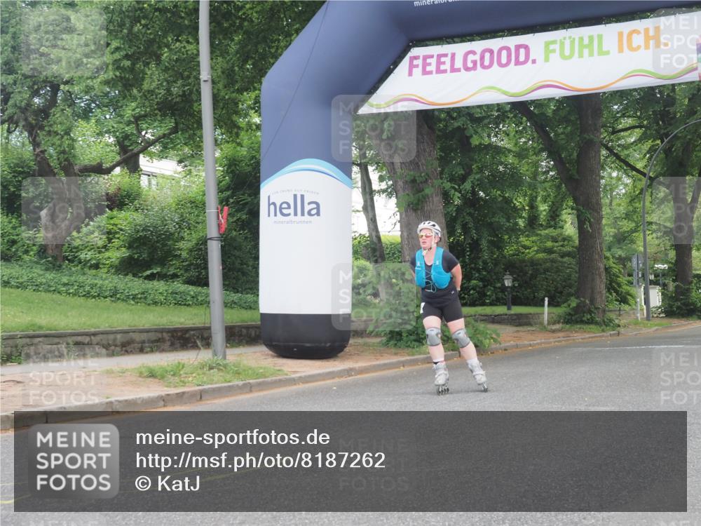 29.06.2025 - hella hamburg halbmarathon KatJ http://msf.ph/oto/8187262 29.06.2025 09:25:23 Zwischen KM18-KM19  meine-sportfotos.de