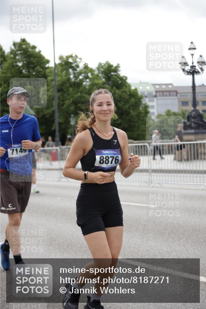29.06.2025 - hella hamburg halbmarathon Jannik Wohlers http://msf.ph/oto/8187271 29.06.2025 11:11:40 Lombardsbrücke 1934, 2502, 2611, 2616, 2969, 3016, 3301, 3667, 4196, 4313, 5029, 5326, 5368, 5843, 6242, 7149, 7637, 7939, 7954, 8133, 8397, 8831, 8858, 8859, 8876, 10244, 10492, 10827, 10997, 12649, 13040, 13298, 13585, 14082, 14089, 14268, 14504, 15130, 15148, 16405, 16438, 16773, 17280, 17777, 18383 meine-sportfotos.de