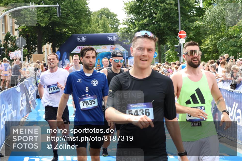 29.06.2025 - hella hamburg halbmarathon Zöllner http://msf.ph/oto/8187319 29.06.2025 10:43:38 Ziel 3116, 4080, 5124, 7635, 10246, 11648, 12623, 13996, 14484, 14690, 16338, 17912, 18449, 18513, 18775, 18810, 19229 meine-sportfotos.de