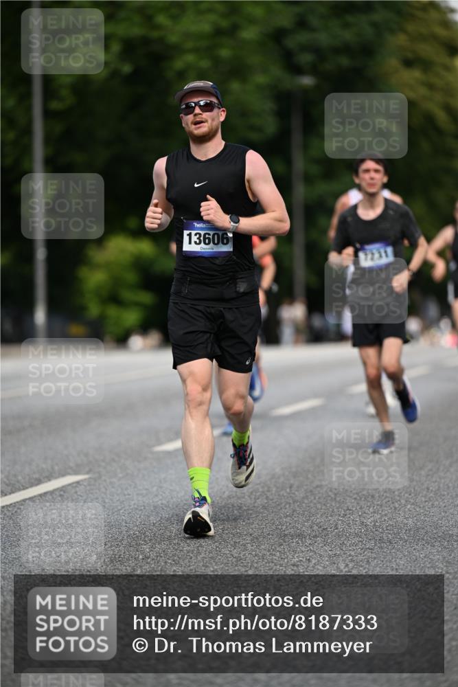 29.06.2025 - hella hamburg halbmarathon Dr. Thomas Lammeyer http://msf.ph/oto/8187333 29.06.2025 09:47:27 Kennedybrücke 1122, 1953, 3968, 5308, 5344, 7231, 7793, 8975, 9047, 9079, 10106, 10173, 10790, 11150 meine-sportfotos.de