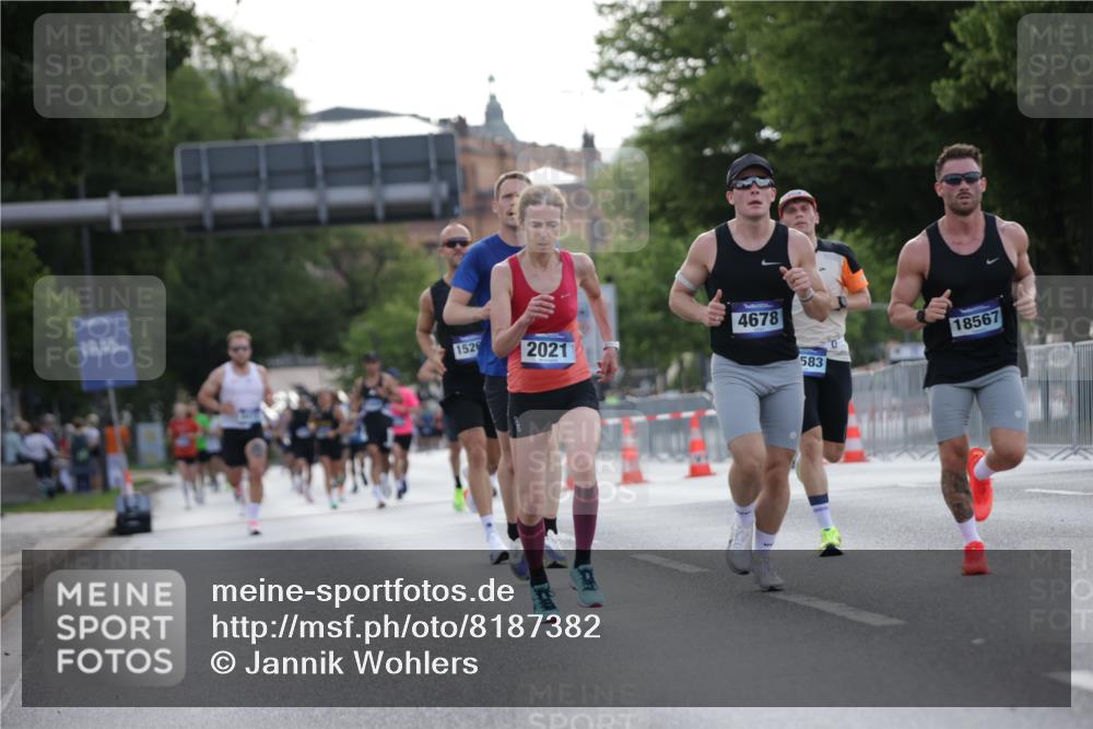 29.06.2025 - hella hamburg halbmarathon Jannik Wohlers http://msf.ph/oto/8187382 29.06.2025 09:44:12 Lombardsbrücke 1065, 2021, 2879, 3075, 3845, 3968, 4678, 7349, 10106, 11877, 12337, 12369, 13779, 14828, 15268, 15576, 15583, 15880, 16118, 17258, 17354, 18567, 18699, 19114 meine-sportfotos.de