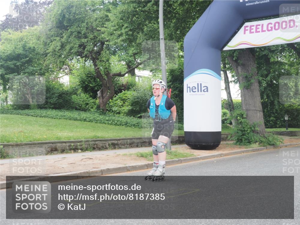 29.06.2025 - hella hamburg halbmarathon KatJ http://msf.ph/oto/8187385 29.06.2025 09:25:24 Zwischen KM18-KM19  meine-sportfotos.de
