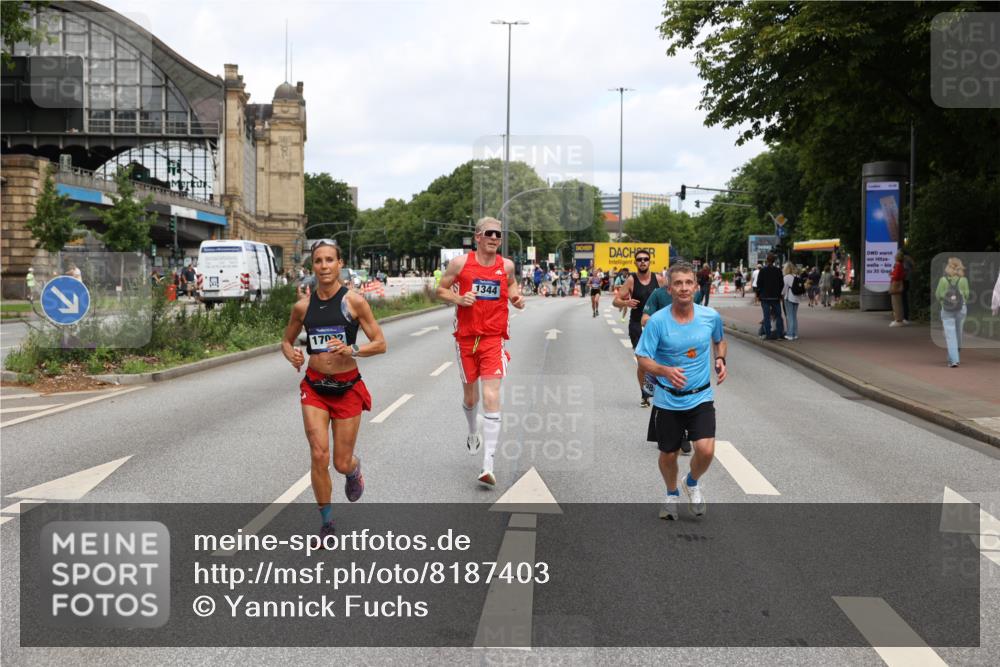 29.06.2025 - hella hamburg halbmarathon Yannick Fuchs http://msf.ph/oto/8187403 29.06.2025 10:30:09 20KM 57, 1344, 1889, 4050, 4740, 4944, 5269, 5554, 6704, 7466, 7867, 10771, 11559, 11898, 12044, 12751, 13798, 14629, 14841, 15390, 15415, 15701, 15931, 16123, 16177, 16695, 16811, 16964, 17022, 17826, 18183, 18220, 18237 meine-sportfotos.de