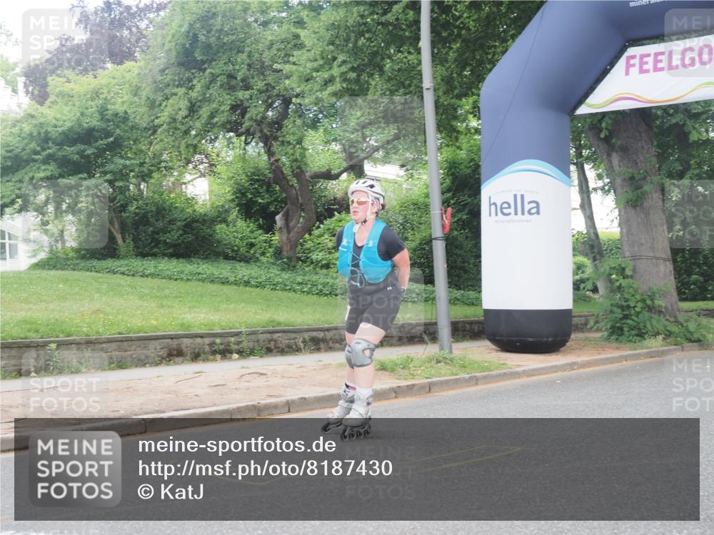29.06.2025 - hella hamburg halbmarathon KatJ http://msf.ph/oto/8187430 29.06.2025 09:25:24 Zwischen KM18-KM19  meine-sportfotos.de