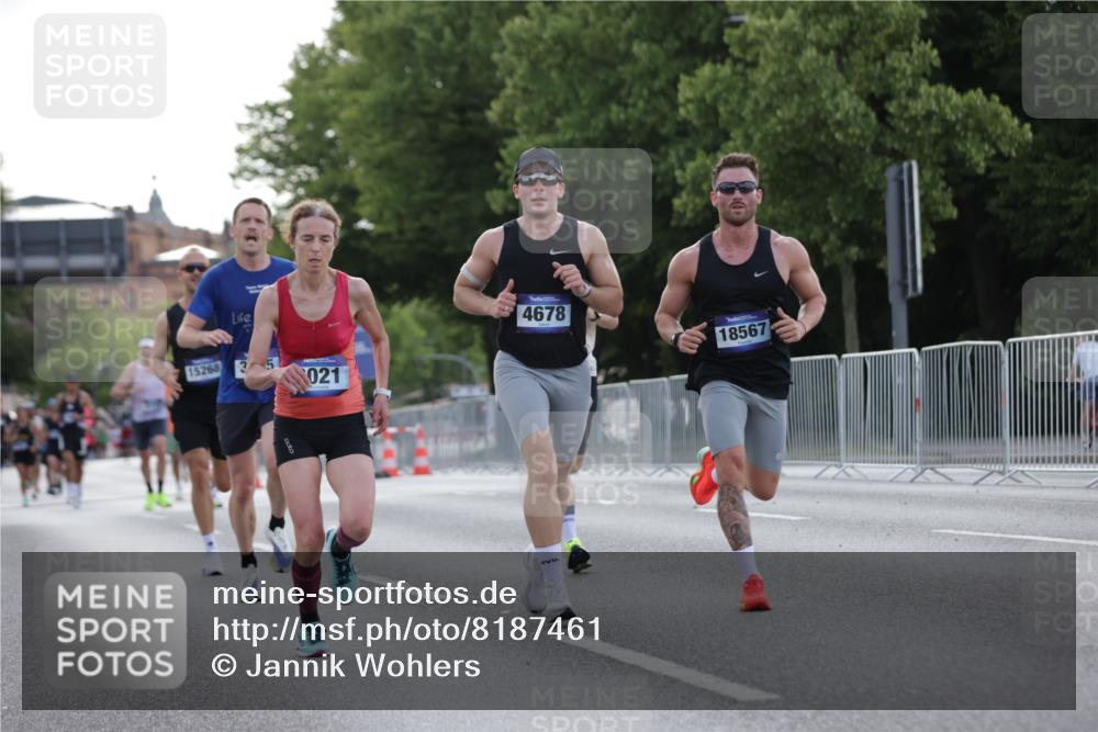 29.06.2025 - hella hamburg halbmarathon Jannik Wohlers http://msf.ph/oto/8187461 29.06.2025 09:44:14 Lombardsbrücke 1065, 2021, 2879, 3075, 3845, 3968, 4678, 7349, 10106, 11877, 12337, 12369, 13779, 15268, 15576, 15583, 15880, 16118, 17354, 18567, 18699, 19114 meine-sportfotos.de