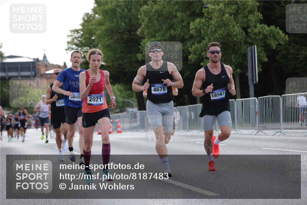 29.06.2025 - hella hamburg halbmarathon Jannik Wohlers http://msf.ph/oto/8187483 29.06.2025 09:44:14 Lombardsbrücke 1065, 2021, 2879, 3075, 3845, 3968, 4678, 7349, 10106, 11877, 12337, 12369, 13779, 15268, 15576, 15583, 15880, 16118, 17354, 18567, 18699, 19114 meine-sportfotos.de