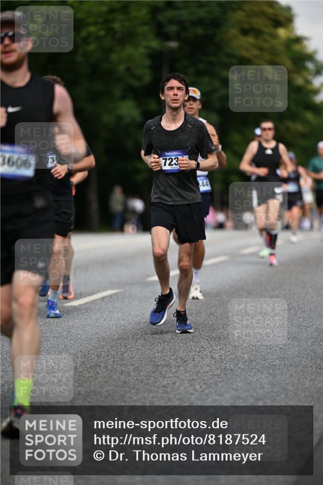 29.06.2025 - hella hamburg halbmarathon Dr. Thomas Lammeyer http://msf.ph/oto/8187524 29.06.2025 09:47:28 Kennedybrücke 1122, 3075, 3968, 5308, 5344, 7231, 7793, 8975, 9047, 9079, 10106, 10173, 10790, 11150 meine-sportfotos.de