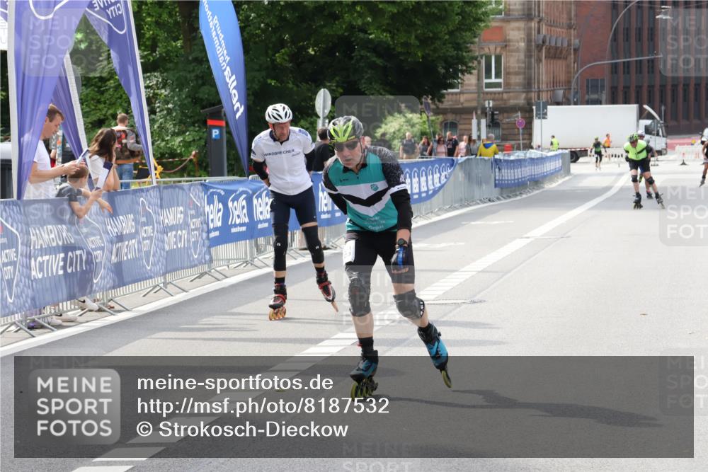 29.06.2025 - hella hamburg halbmarathon Strokosch-Dieckow http://msf.ph/oto/8187532 29.06.2025 09:28:08 Ziel 20058, 20228, 20379 meine-sportfotos.de