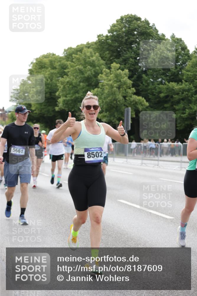 29.06.2025 - hella hamburg halbmarathon Jannik Wohlers http://msf.ph/oto/8187609 29.06.2025 10:23:40 Lombardsbrücke 1389, 1444, 3013, 3185, 3579, 4122, 4597, 4684, 4990, 4993, 5039, 5258, 5260, 5661, 5954, 7013, 7426, 7920, 8141, 8149, 8187, 8502, 8717, 9217, 9603, 11306, 11347, 11415, 14433, 14439, 15352, 15456, 17147, 17262, 17414, 17513, 17595, 18132, 18210, 18745, 18998 meine-sportfotos.de