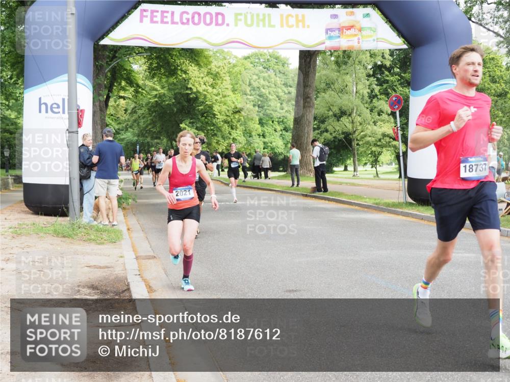 29.06.2025 - hella hamburg halbmarathon MichiJ http://msf.ph/oto/8187612 29.06.2025 10:19:07 Zwischen KM18-KM19 1758, 2021, 5328, 10156, 12337, 13374, 16118, 16157, 18737, 18874, 19142 meine-sportfotos.de