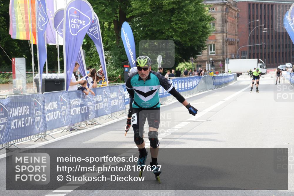 29.06.2025 - hella hamburg halbmarathon Strokosch-Dieckow http://msf.ph/oto/8187627 29.06.2025 09:28:09 Ziel 20058, 20228, 20379 meine-sportfotos.de
