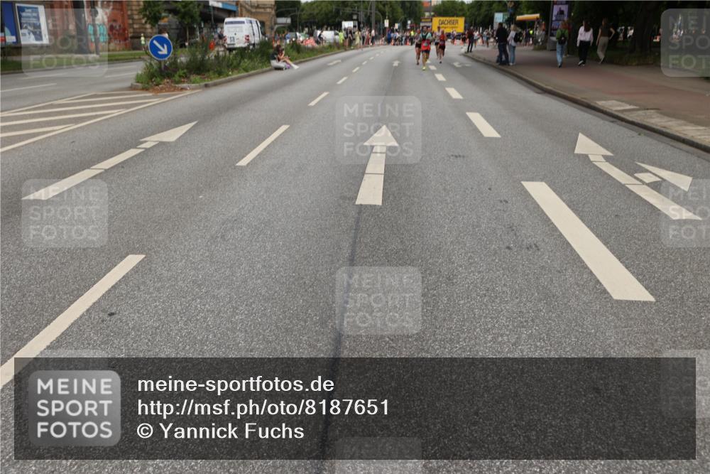 29.06.2025 - hella hamburg halbmarathon Yannick Fuchs http://msf.ph/oto/8187651 29.06.2025 10:30:13 20KM 57, 1344, 1889, 4050, 4740, 4944, 5269, 6032, 6704, 7466, 10771, 10877, 11559, 11898, 12044, 12751, 13252, 13798, 14841, 15390, 15415, 15701, 15931, 15959, 16123, 16695, 17022, 17826, 18183, 18237, 18259, 18841 meine-sportfotos.de