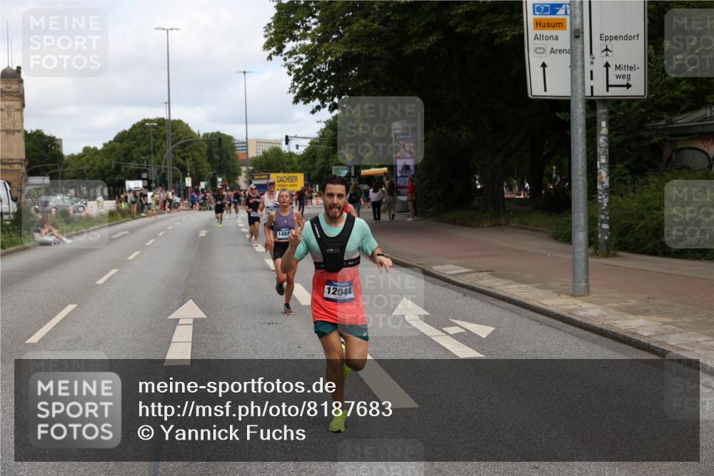 29.06.2025 - hella hamburg halbmarathon Yannick Fuchs http://msf.ph/oto/8187683 29.06.2025 10:30:19 20KM 57, 1344, 1889, 3843, 4050, 4944, 6032, 10384, 10877, 11898, 12044, 12462, 12514, 13252, 13798, 14789, 14841, 15415, 15701, 15931, 15959, 16123, 18237, 18259, 18841 meine-sportfotos.de