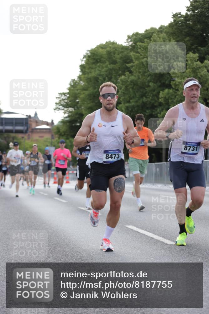 29.06.2025 - hella hamburg halbmarathon Jannik Wohlers http://msf.ph/oto/8187755 29.06.2025 09:44:21 Lombardsbrücke 1065, 2021, 3845, 3968, 4678, 5367, 7349, 8473, 8731, 10156, 12287, 12337, 12369, 13956, 15268, 15576, 15583, 15880, 16377, 16736, 17354, 18567, 18699, 19114 meine-sportfotos.de
