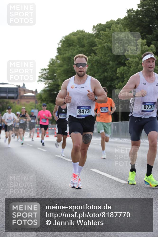 29.06.2025 - hella hamburg halbmarathon Jannik Wohlers http://msf.ph/oto/8187770 29.06.2025 09:44:21 Lombardsbrücke 1065, 2021, 3845, 3968, 4678, 5367, 7349, 8473, 8731, 10156, 12287, 12337, 12369, 13956, 15268, 15576, 15583, 15880, 16377, 16736, 17354, 18567, 18699, 19114 meine-sportfotos.de