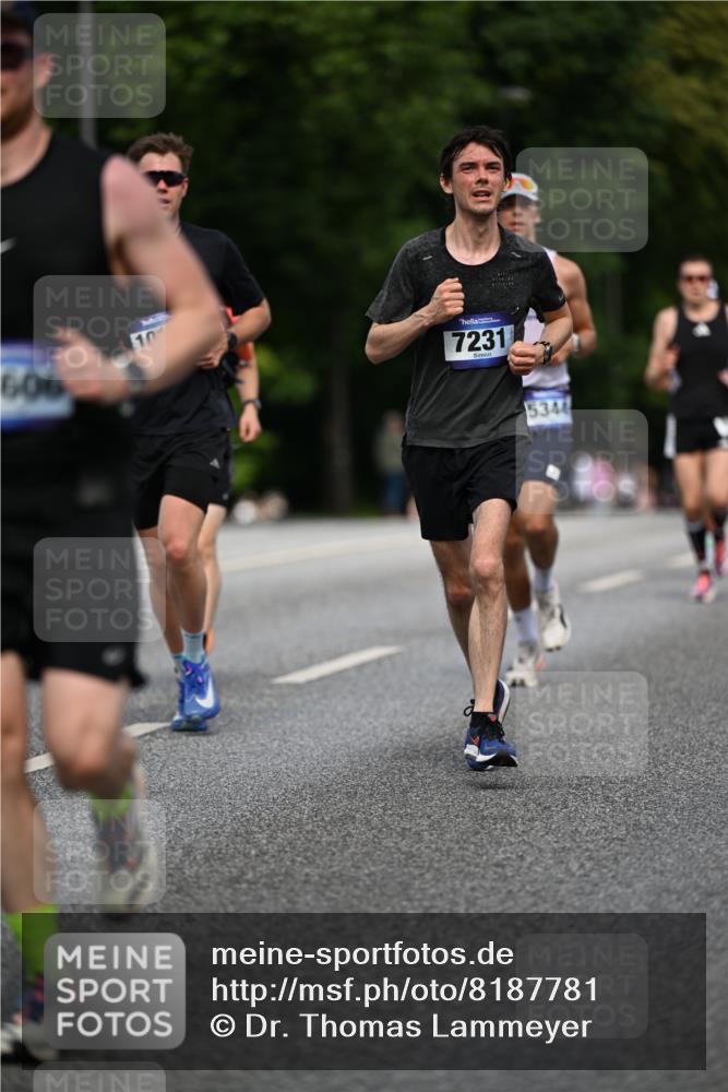 29.06.2025 - hella hamburg halbmarathon Dr. Thomas Lammeyer http://msf.ph/oto/8187781 29.06.2025 09:47:29 Kennedybrücke 1122, 3075, 3968, 5308, 5344, 7231, 7793, 8975, 9047, 9079, 10106, 10173, 10790, 11150 meine-sportfotos.de