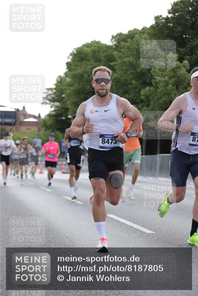 29.06.2025 - hella hamburg halbmarathon Jannik Wohlers http://msf.ph/oto/8187805 29.06.2025 09:44:22 Lombardsbrücke 1065, 2021, 3845, 3968, 4678, 5367, 7349, 8473, 8731, 10156, 12287, 12337, 12369, 13956, 15268, 15576, 15583, 15880, 16377, 16736, 17354, 18567, 18699 meine-sportfotos.de