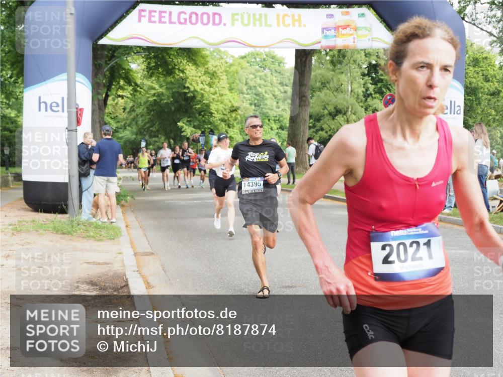 29.06.2025 - hella hamburg halbmarathon MichiJ http://msf.ph/oto/8187874 29.06.2025 10:19:08 Zwischen KM18-KM19 1758, 2021, 5328, 10156, 12337, 13374, 14395, 16118, 16157, 18737, 18874, 19142 meine-sportfotos.de