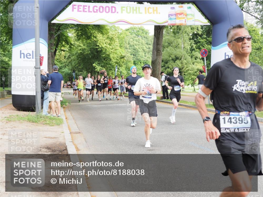 29.06.2025 - hella hamburg halbmarathon MichiJ http://msf.ph/oto/8188038 29.06.2025 10:19:09 Zwischen KM18-KM19 1758, 2021, 5328, 10156, 12337, 13374, 14395, 15880, 16118, 16157, 18737, 19142 meine-sportfotos.de