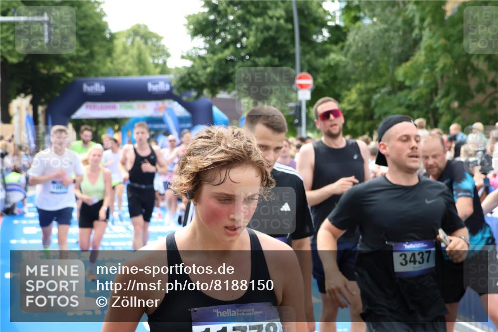 29.06.2025 - hella hamburg halbmarathon Zöllner http://msf.ph/oto/8188150 29.06.2025 10:43:57 Ziel 3437, 3697, 3907, 5624, 5692, 8063, 8145, 8900, 9043, 9374, 10493, 10596, 11809, 12438, 12966, 13897, 14861, 16549, 17376, 17403, 18650, 18678 meine-sportfotos.de