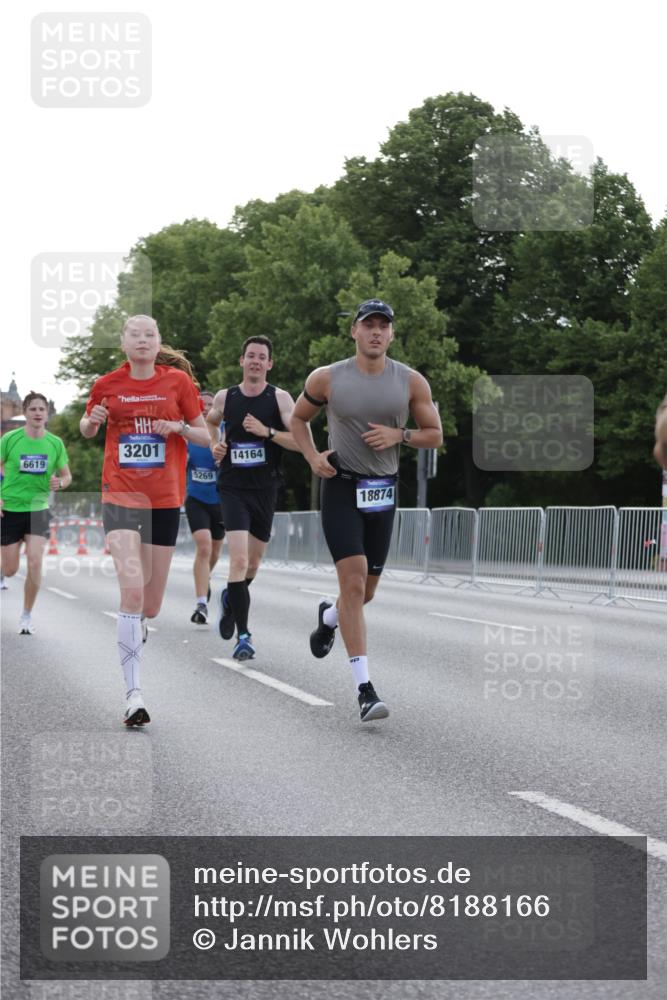 29.06.2025 - hella hamburg halbmarathon Jannik Wohlers http://msf.ph/oto/8188166 29.06.2025 09:44:31 Lombardsbrücke 1827, 3201, 3845, 4678, 5269, 5367, 6619, 8473, 8731, 10156, 10848, 12287, 13838, 13956, 14164, 15268, 15583, 16377, 16508, 16736, 17488, 18567, 18874 meine-sportfotos.de