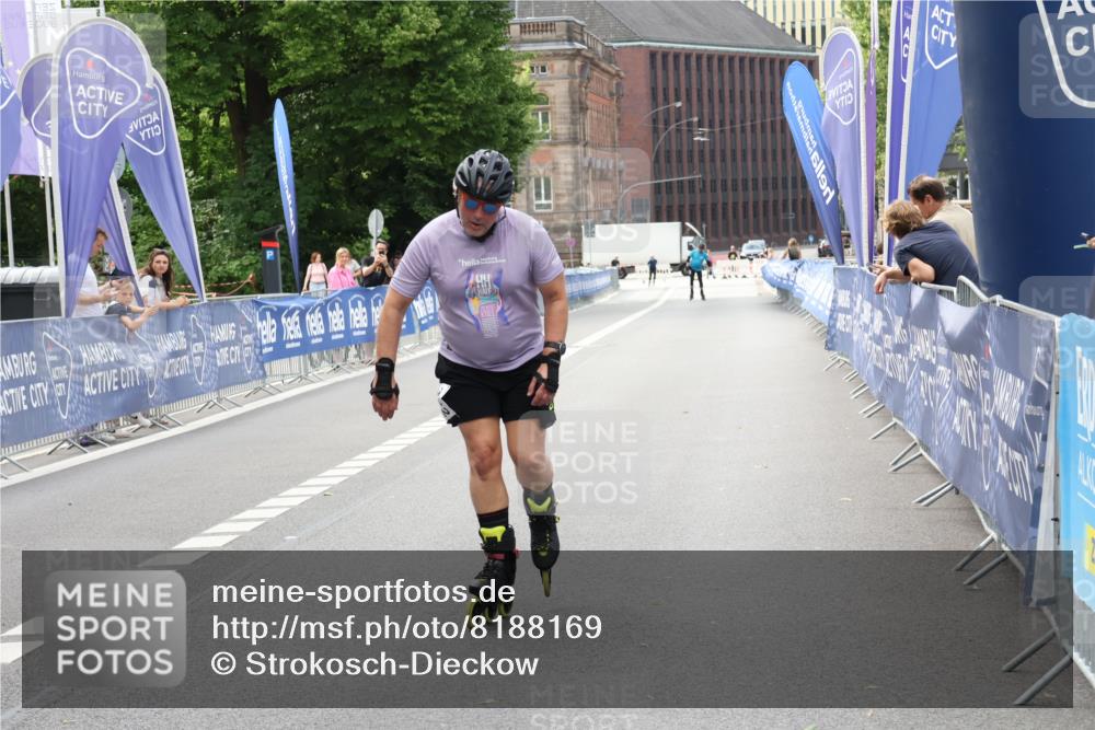 29.06.2025 - hella hamburg halbmarathon Strokosch-Dieckow http://msf.ph/oto/8188169 29.06.2025 09:28:40 Ziel 20322 meine-sportfotos.de